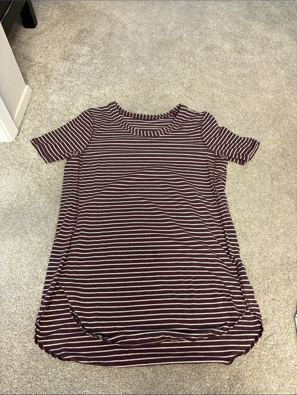 Lululemon Short-Sleeve Tunic Top - Maroon/White